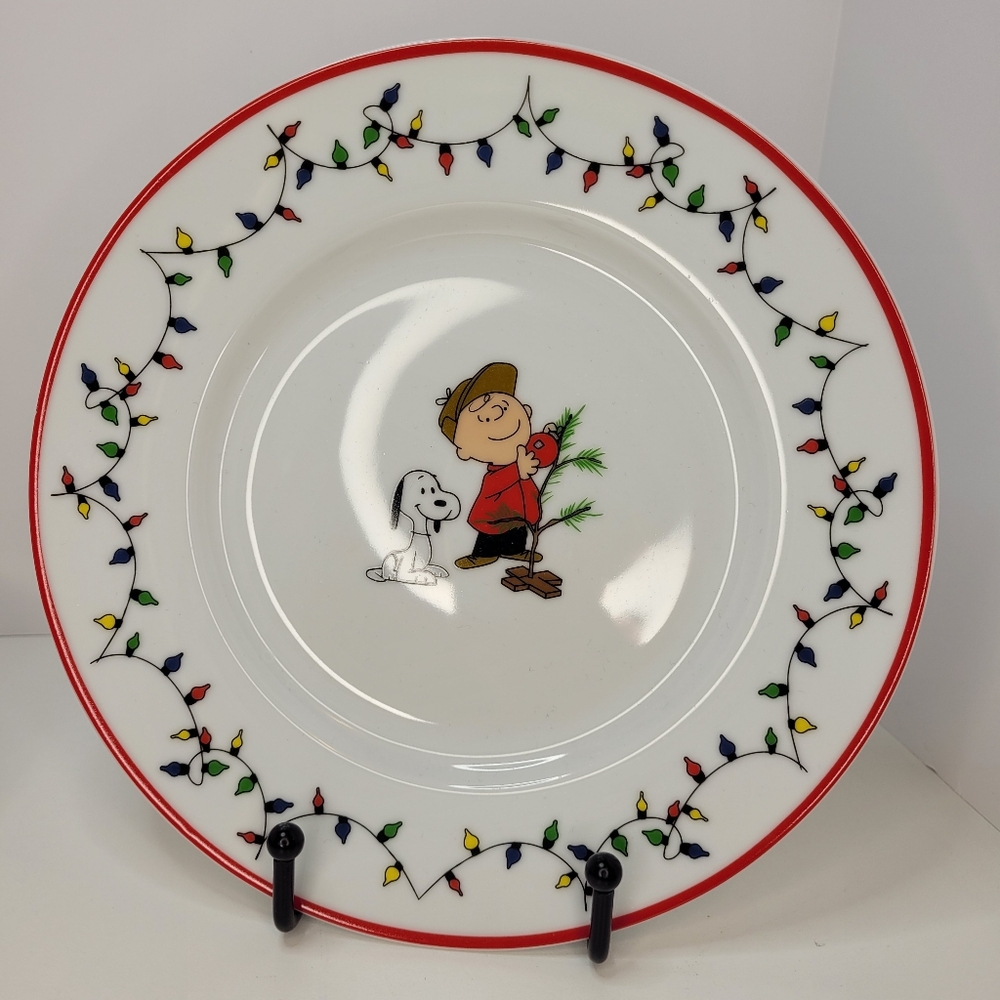 Peanuts Christmas Salad Plates Set of 4 | Charlie Brown & Snoopy Holiday Lights